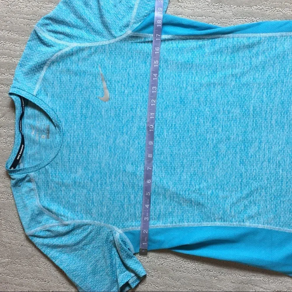 NIKE DRI FIT TOP